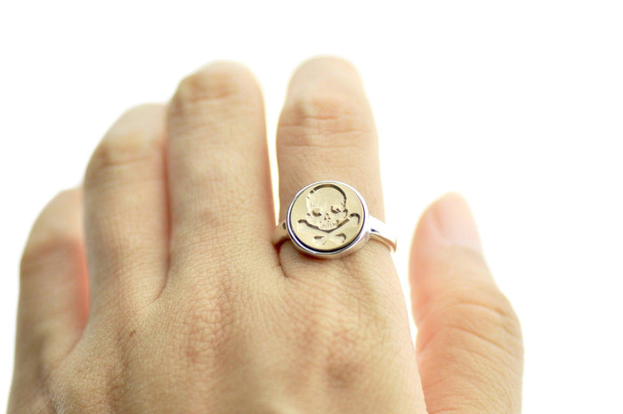Skull Bone Signet Ring - Backtozero B20 - 12m, 12mm, 12mm ring, 12mn, Bone, her, Pirate, ring, signet ring, size 7, size 8, Skull, wax seal, wax seal ring